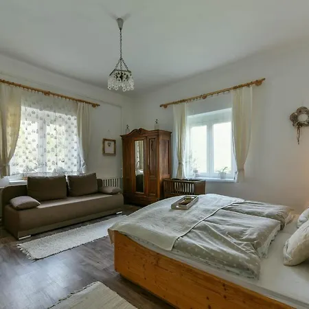 Halháza Erdészlak Sirok