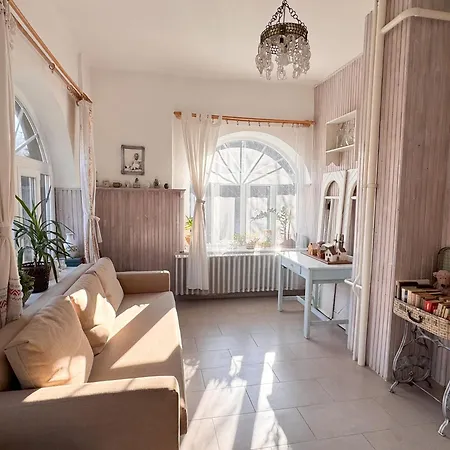 Halháza Erdészlak Apartamento Sirok