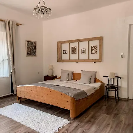Halhaza Erdeszlak Apartament *
