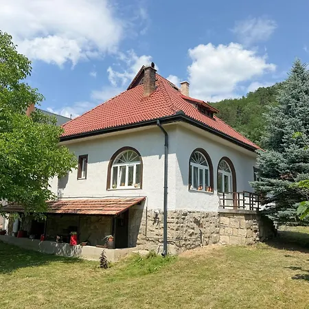 Halhaza Erdeszlak *